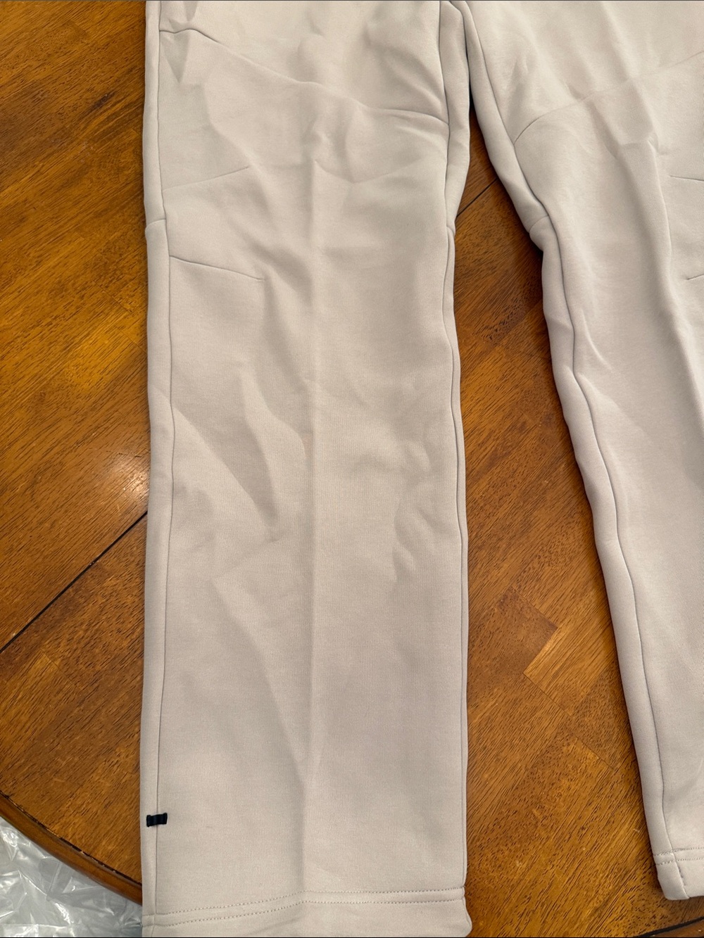 Nike Men’s Light Beige Fleece Joggers with Black Logo xl - Picture 3 of 16